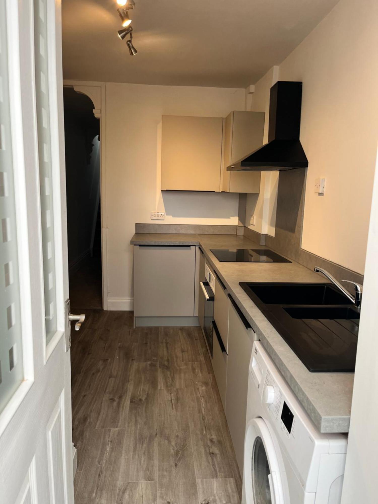 Southsea Homestays - Three Bedroom Home, Sleeps 8 - With Garden & Hot Tub Portsmouth Luaran gambar